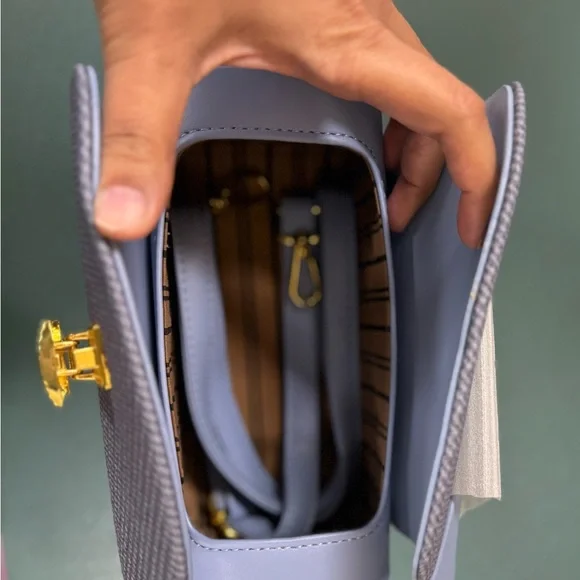 Gray Handbag - Picture 2 of 4